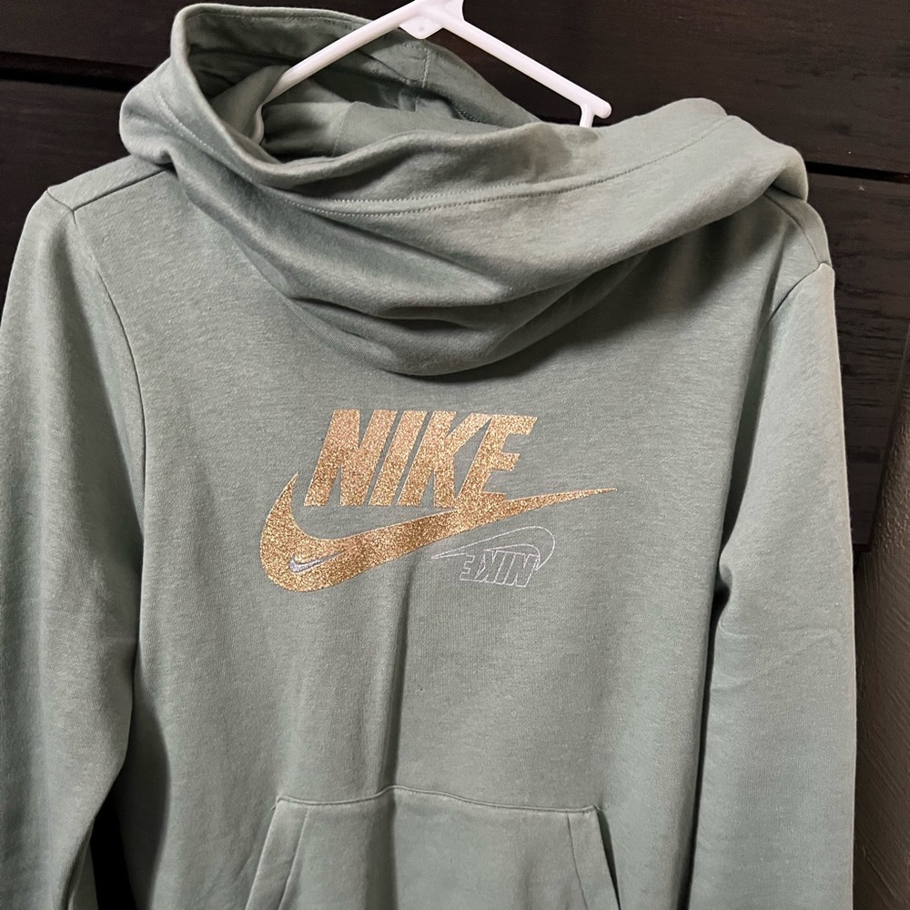 Womens xs nike hoodie NEVER WORN